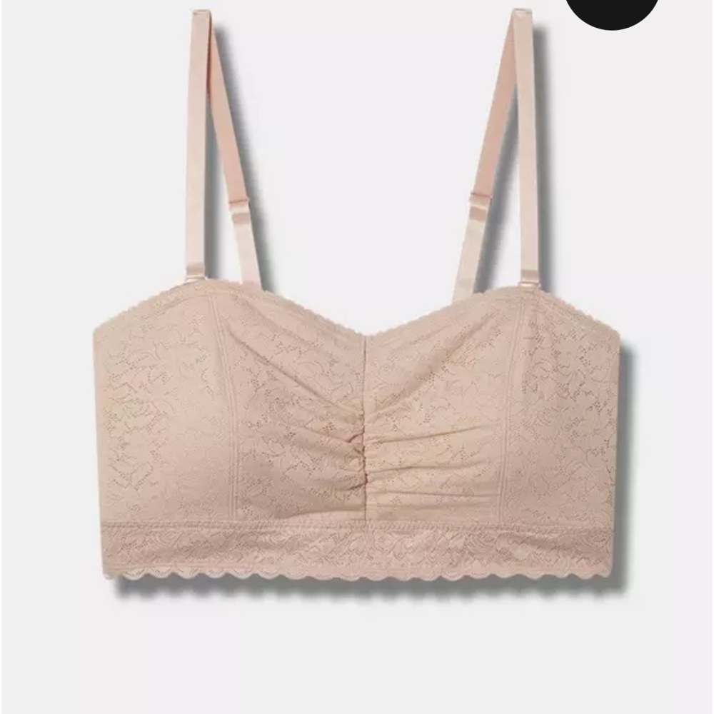 NWT SIZE 00 Torrid Unlined 4 way stretch Lace Bandeau in Cream
